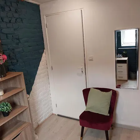D'hote Individuel Avec D'autres Voyageurs *